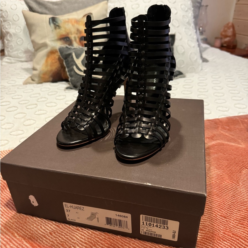 LIKE NEW - Elie Tahari Black Gladiator Strap Leather Heeled Sandals - Size 37